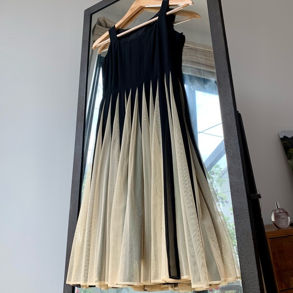 ASOS Dresses & Skirts - 🦄 ASOS Cocktail dress with gauzy cream accents